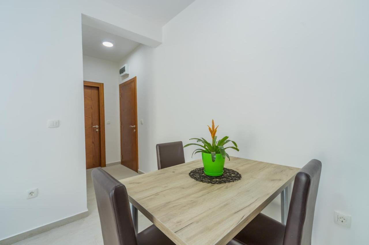 Grejm Lux Family Apartments Petrovac المظهر الخارجي الصورة